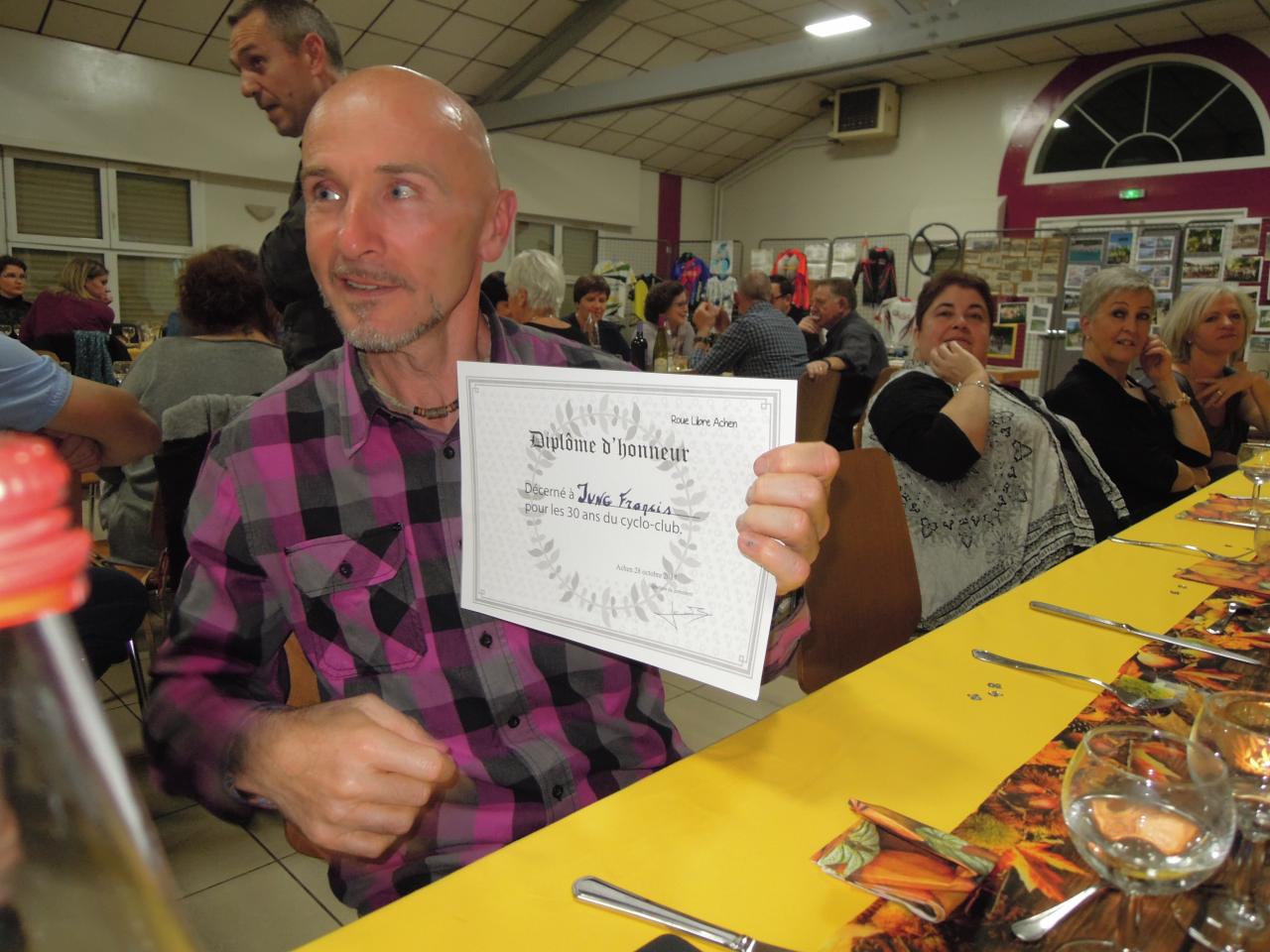 30 ans : Francis et son diplôme