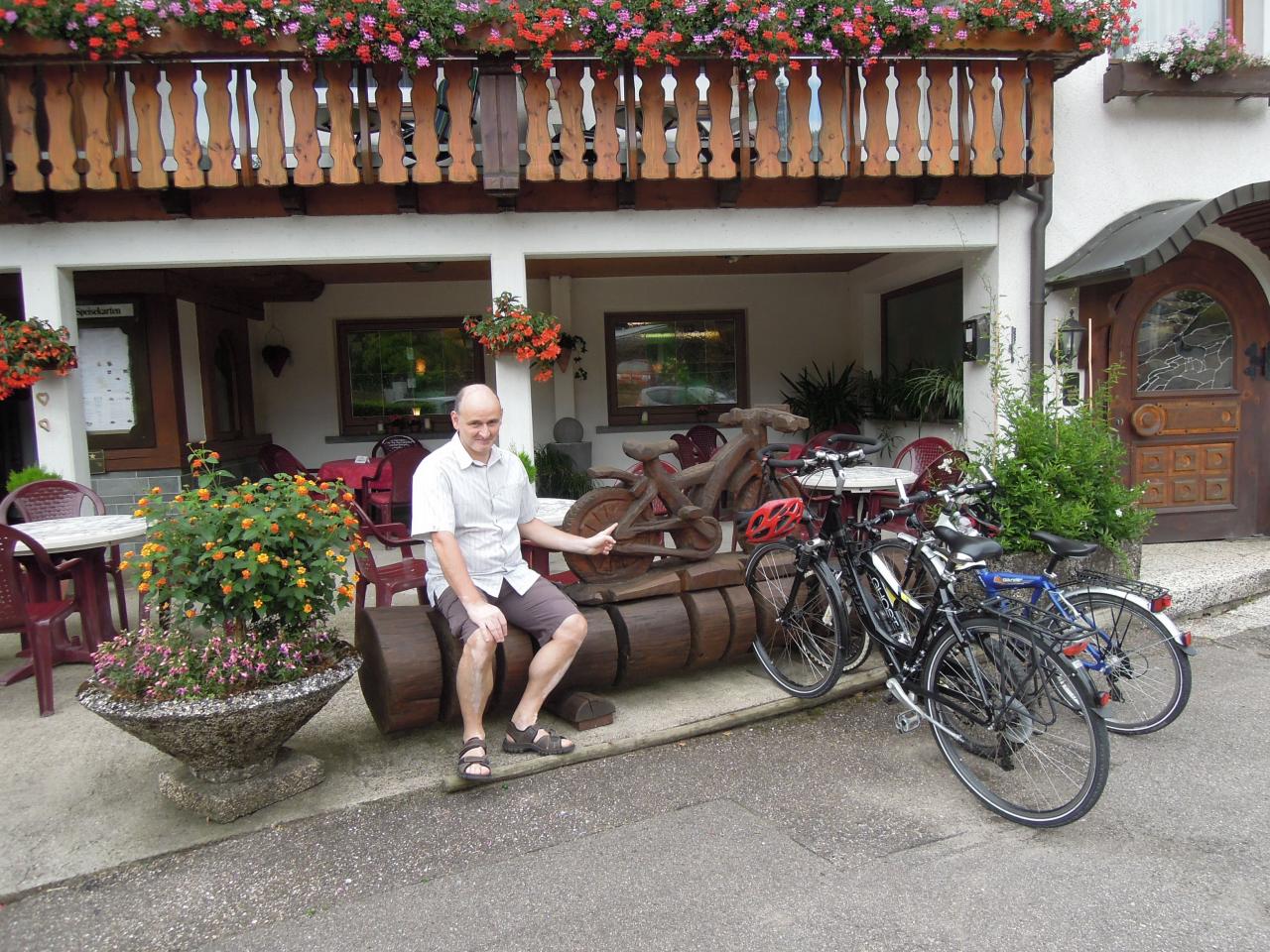 Momo Tyrol
