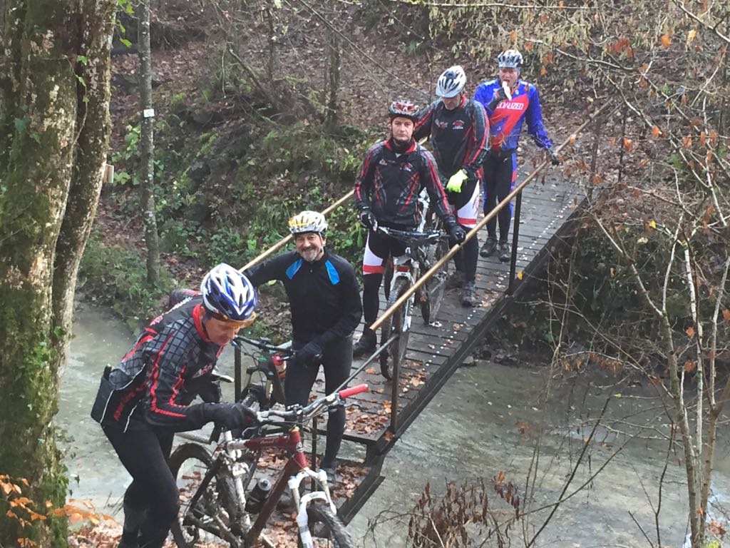 19 nov : Le petit pont de bois, qui ne .....