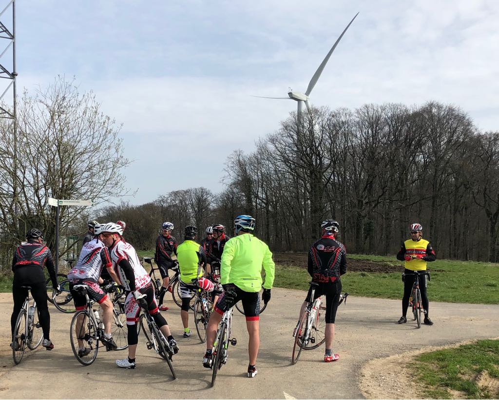 08 avril : Pause au éolienne