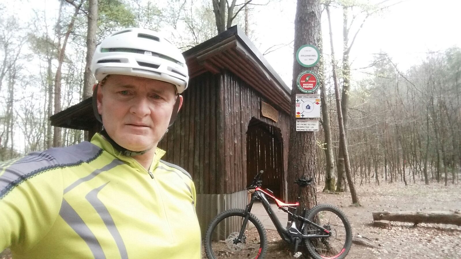 15 avril : Encore sur le vélo, dimanche?  Attention à l'overdose, Momo !