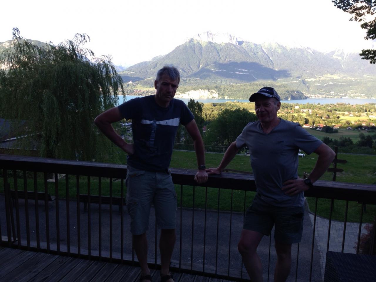 Kutcher, Chef et le lac