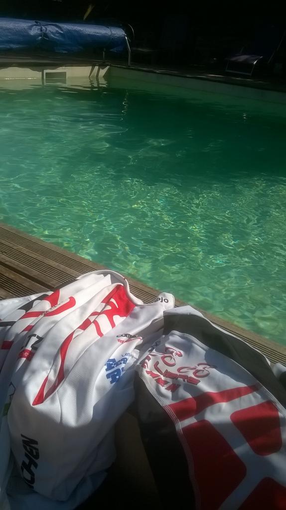 28 juillet : Plouf de Jojo juste après le vélo !